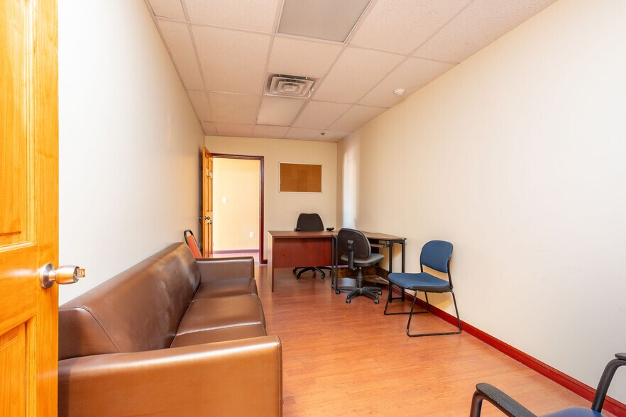More Photos Of 1939 S Juniper St, Philadelphia Storefront Retail Office For Sale
