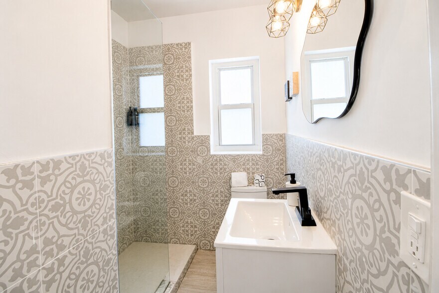 More Photos Of 1440 SW 4th St, Miami Apartments For Sale
