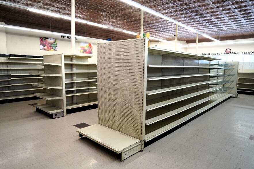 More Photos Of 304 Smith Ave, Elwood General Retail For Sale