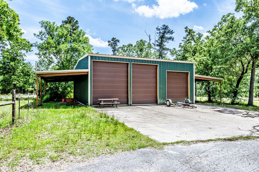 More Photos Of 1726 I-45 North, Huntsville Land For Sale
