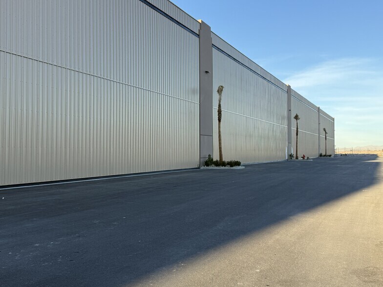 Primary Photo Of 1180 - 1300 JetStar Ave. Ave, Henderson Airplane Hangar For Lease