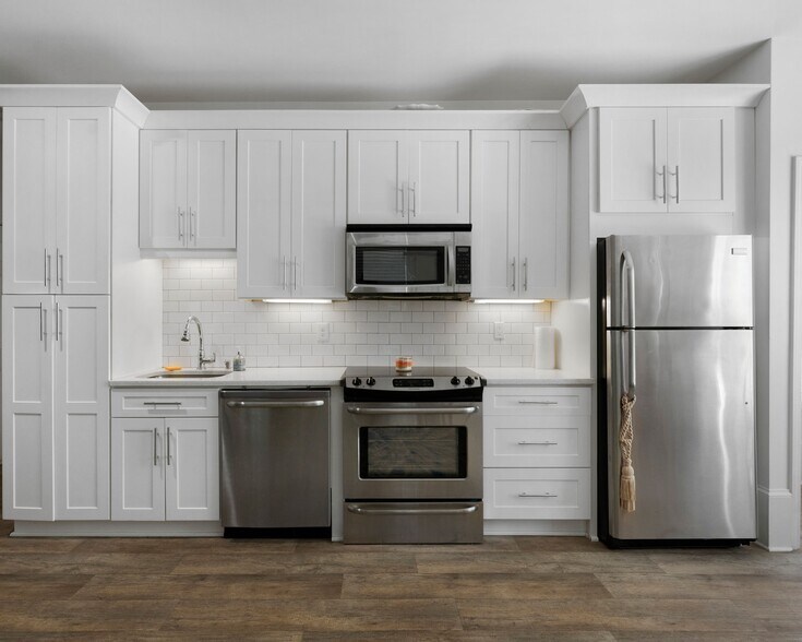 More Photos Of 9010 Main St, Woodstock Freestanding For Sale