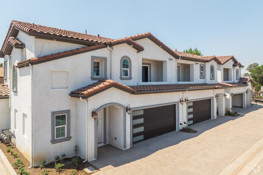 More Photos Of 15909 Merrill Ave, Fontana Apartments For Sale