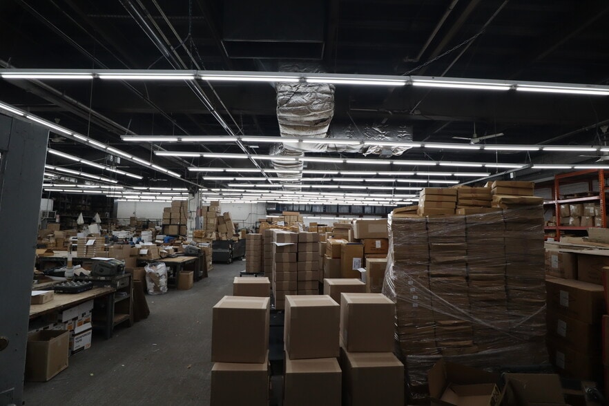 More Photos Of 460 Troutman St, Brooklyn Manufacturing For Sale