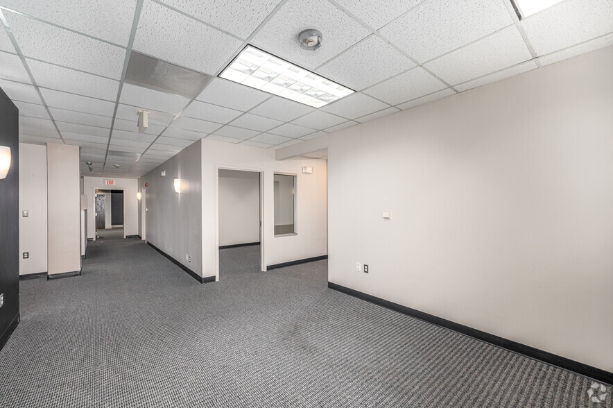 More Photos Of 7220 Wisconsin Ave, Bethesda Medical For Lease