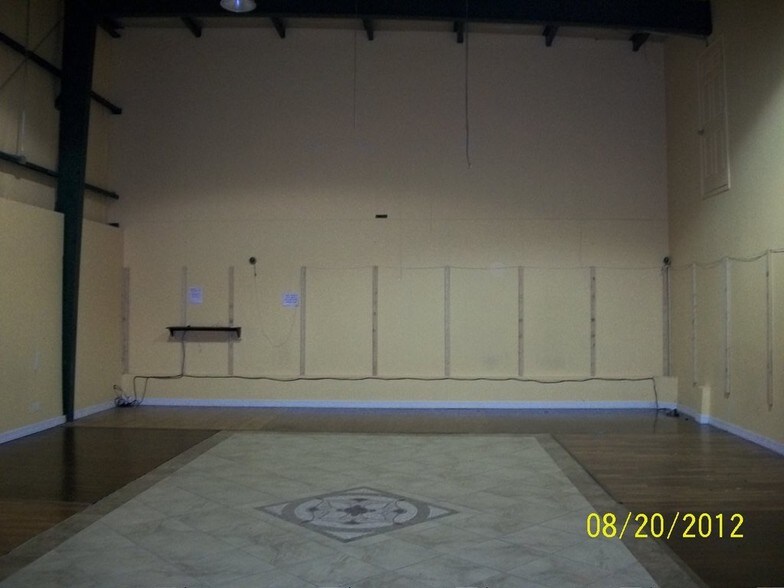 More Photos Of 12373 Scarsdale Blvd, Houston Unknown For Lease