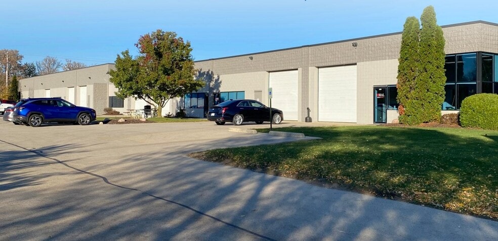 Primary Photo Of 640-654 Perkins Dr, Mukwonago Light Manufacturing For Sale