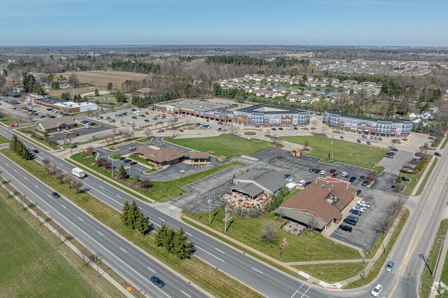 More Photos Of 6101 Lake Michigan Dr, Allendale Apartments For Lease