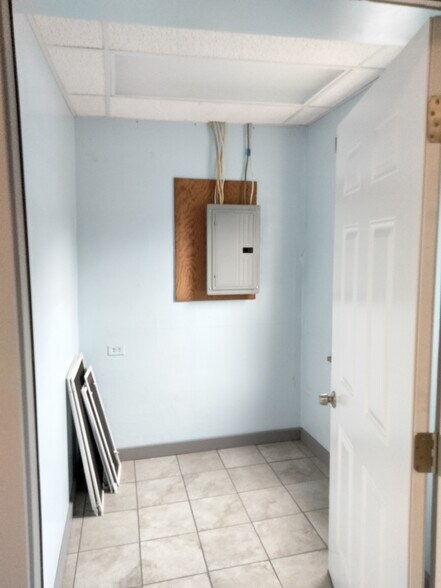 More Photos Of 165 W Main St, Pottstown Industrial For Sale