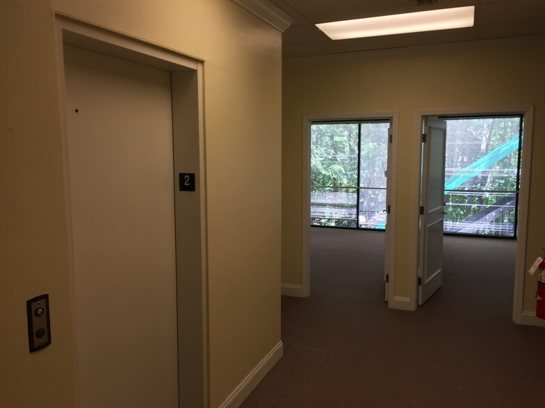 More Photos Of 2301 Park Ave, Orange Park Office For Lease
