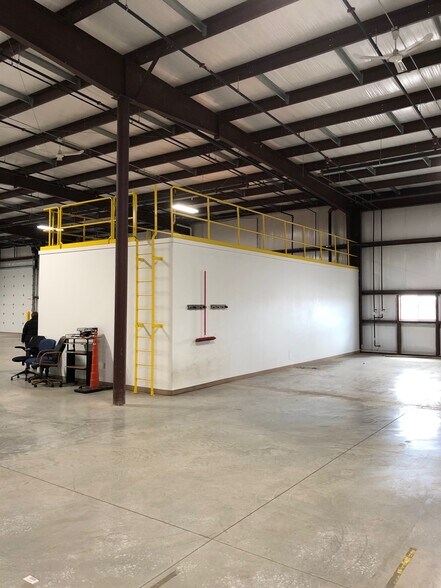 More Photos Of 820 Fullview Dr, Appleton Food Processing For Lease