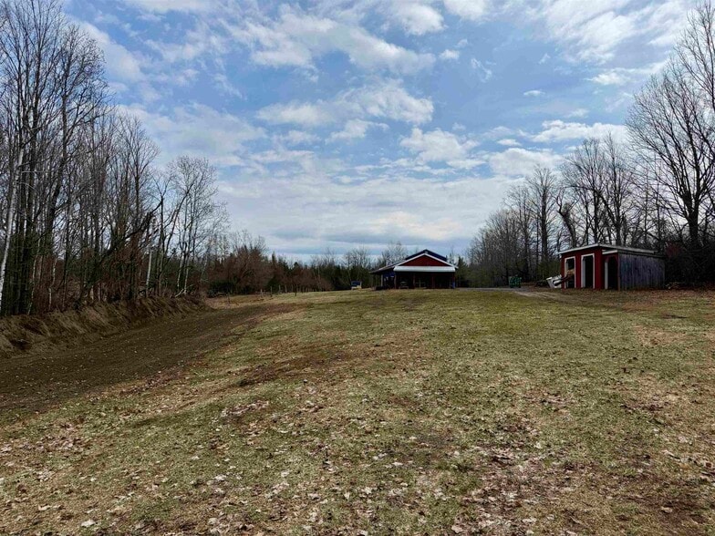 More Photos Of 51 Crane Rd, Winthrop General Retail For Sale