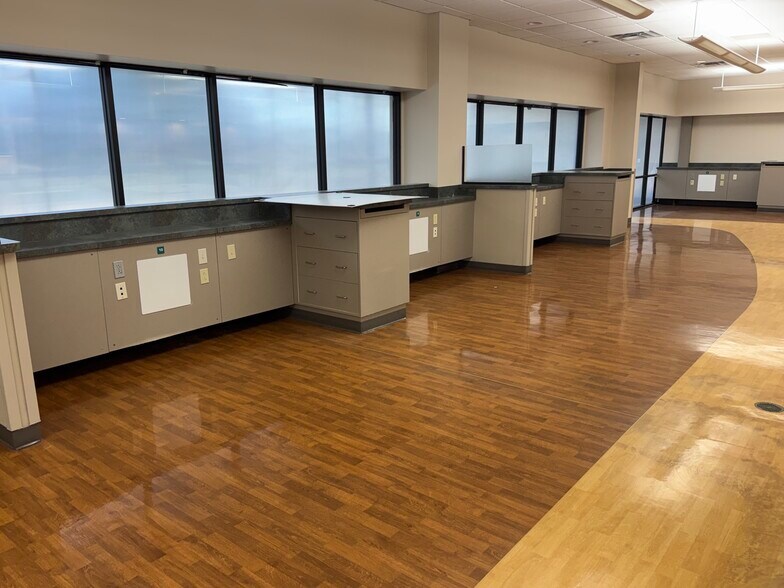 More Photos Of 707 Grand Caillou Rd, Houma Medical For Lease