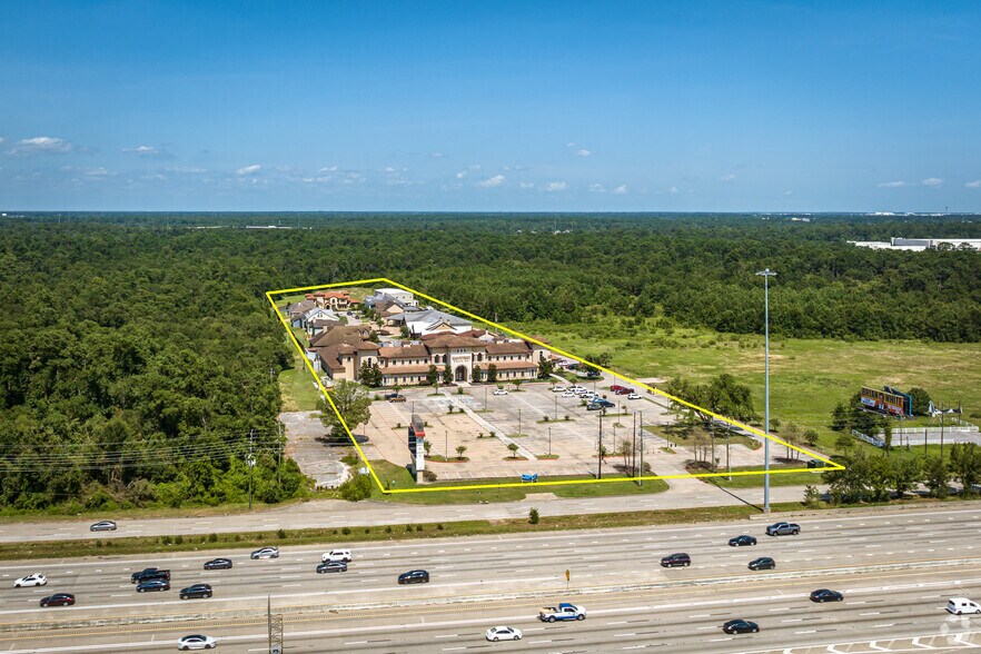 More Photos Of 18750 Interstate 45, Spring Unknown For Lease