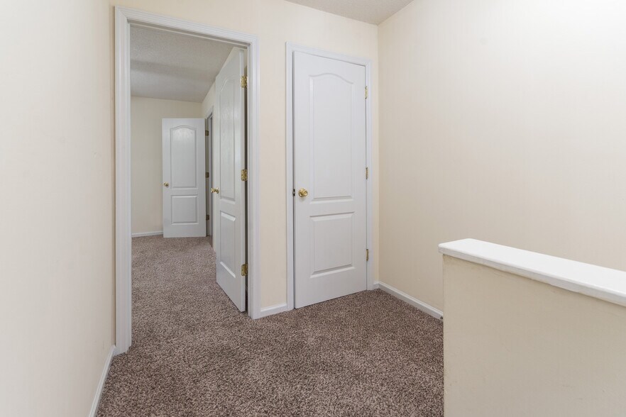 More Photos Of 1533 Woodard St, Valdosta Apartments For Sale