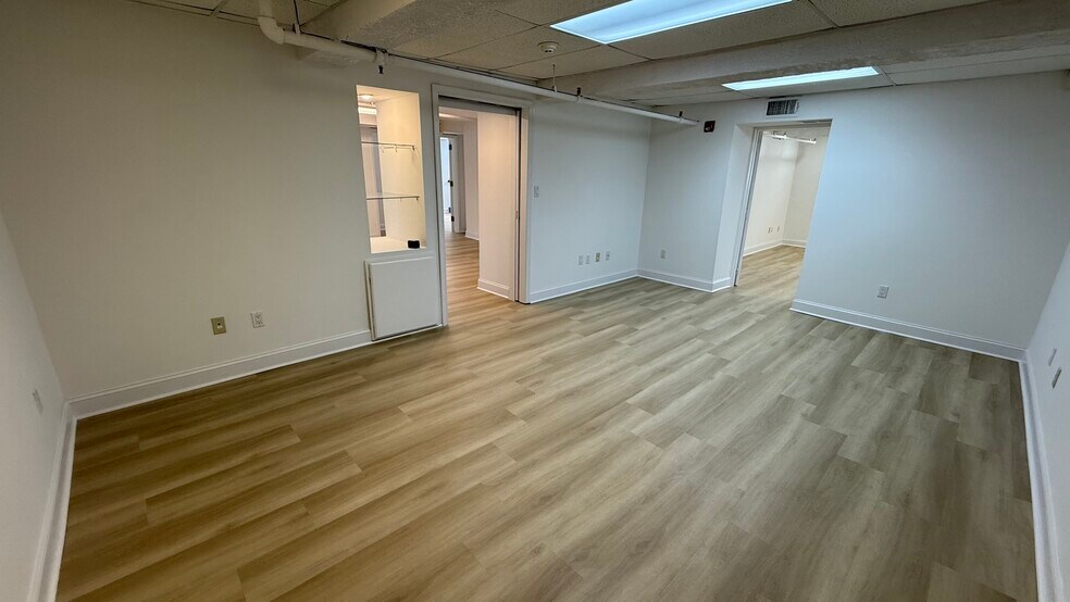 More Photos Of 4200 William Penn Hwy, Easton General Retail For Lease