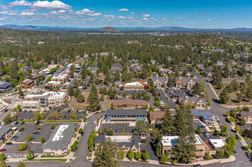 More Photos Of 695 NW York Dr, Bend Medical For Lease