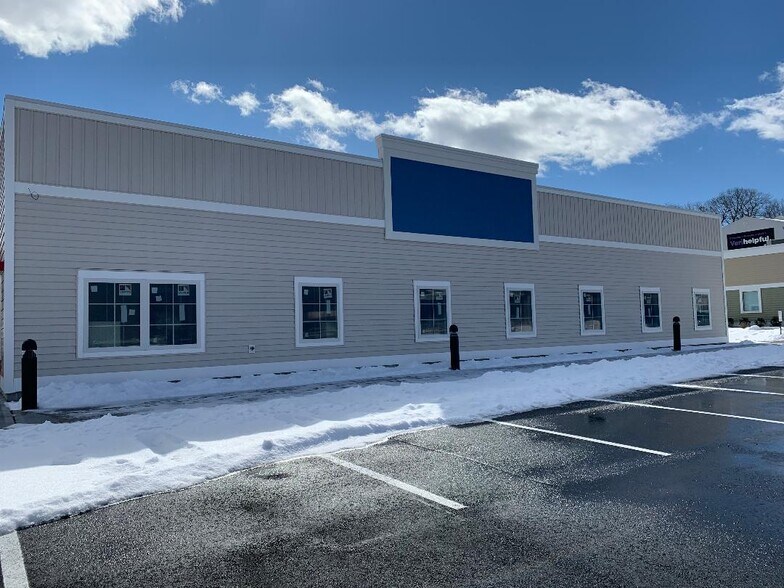 More Photos Of 274 Walnut St, Shrewsbury Medical For Lease