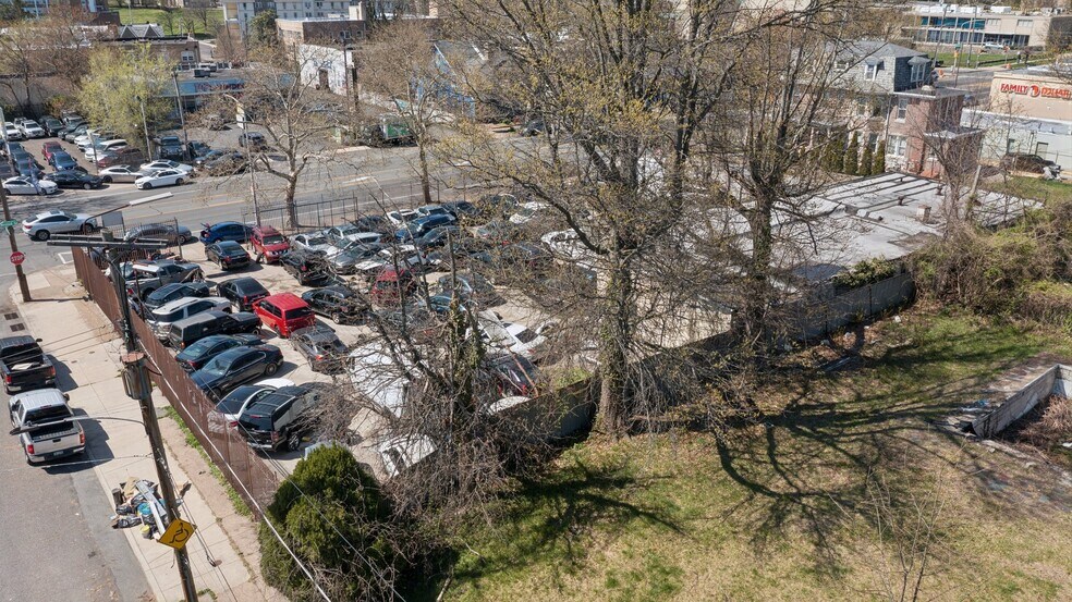 More Photos Of 6301-6311 N Broad St, Philadelphia Freestanding For Sale