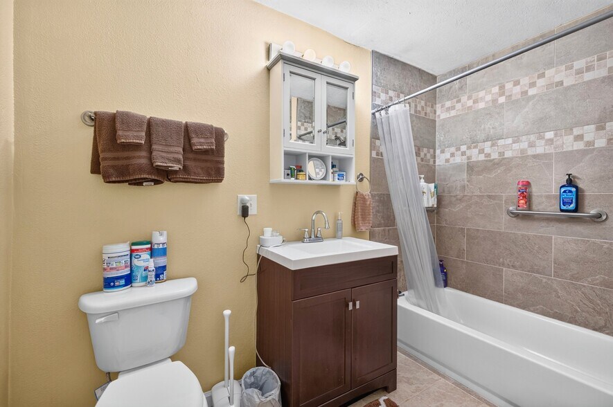 More Photos Of 4925 Hooper Hwy, Cosby Flex For Sale