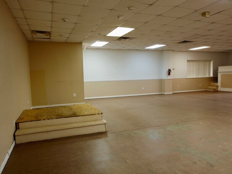 More Photos Of 179 Highway 11 S, Social Circle Office For Lease