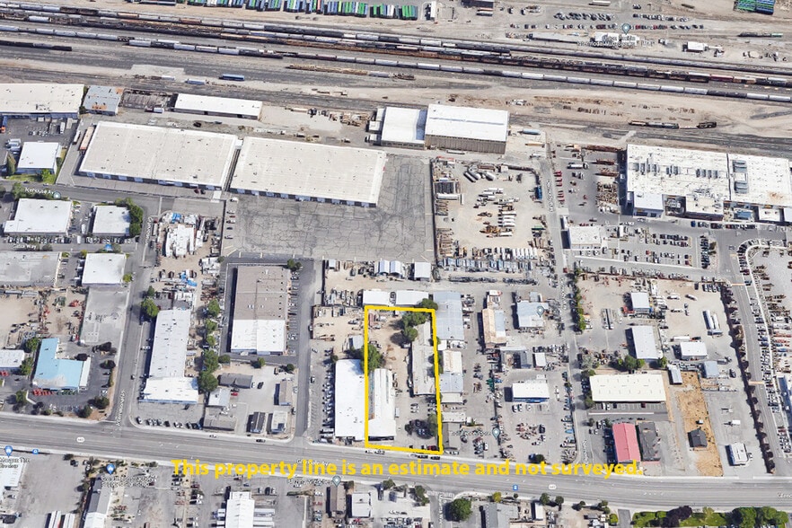 More Photos Of 910 Glendale Ave, Sparks Showroom For Sale