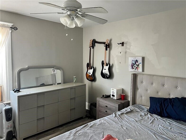 More Photos Of 461 S Main St, North Syracuse Office For Sale