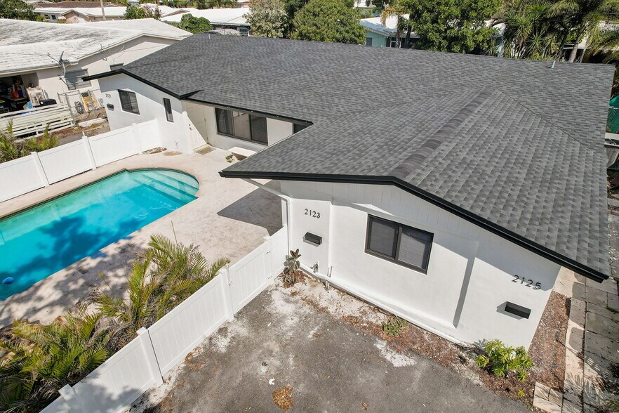 More Photos Of 2121 NE 51st Ct, Fort Lauderdale Apartments For Sale