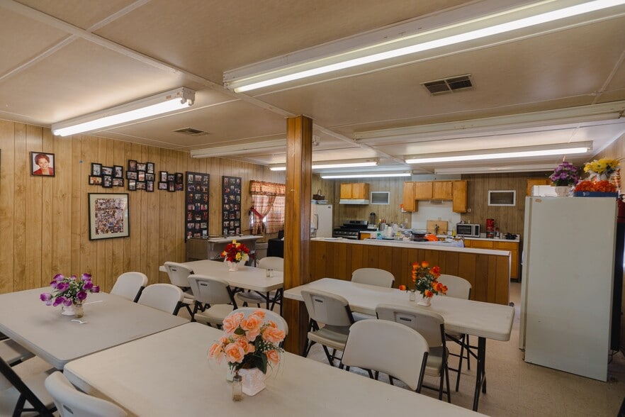 More Photos Of 21562 Reynolds Ave, Dos Palos Religious Facility For Sale