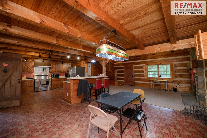 More Photos Of 17466 Benns Church Blvd, Smithfield Freestanding For Lease