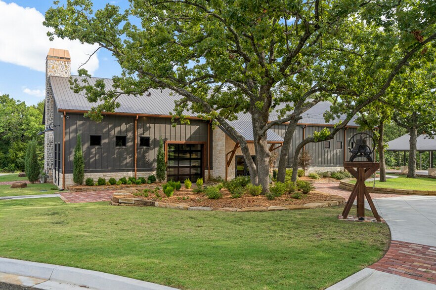More Photos Of 19501 W 41st St, Sand Springs Specialty For Sale