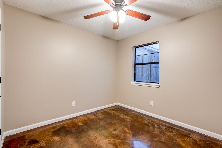 More Photos Of 239 Hartfield Rd, Hattiesburg Apartments For Sale