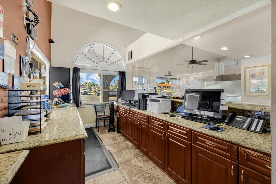 More Photos Of 2625 W Florida Ave, Hemet Hotel For Sale