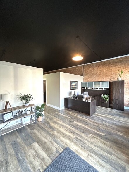 More Photos Of 103 W Main St, Easley Storefront Retail Residential For Lease