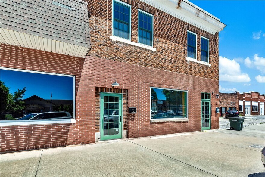 More Photos Of 103 E Main St, Walhalla General Retail For Sale