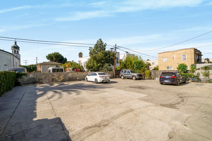 More Photos Of 4038 Marathon St, Los Angeles Apartments For Sale