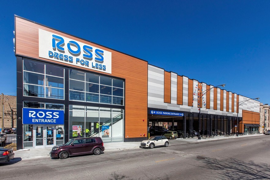 Primary Photo Of 918 W Montrose Ave, Chicago Freestanding For Lease