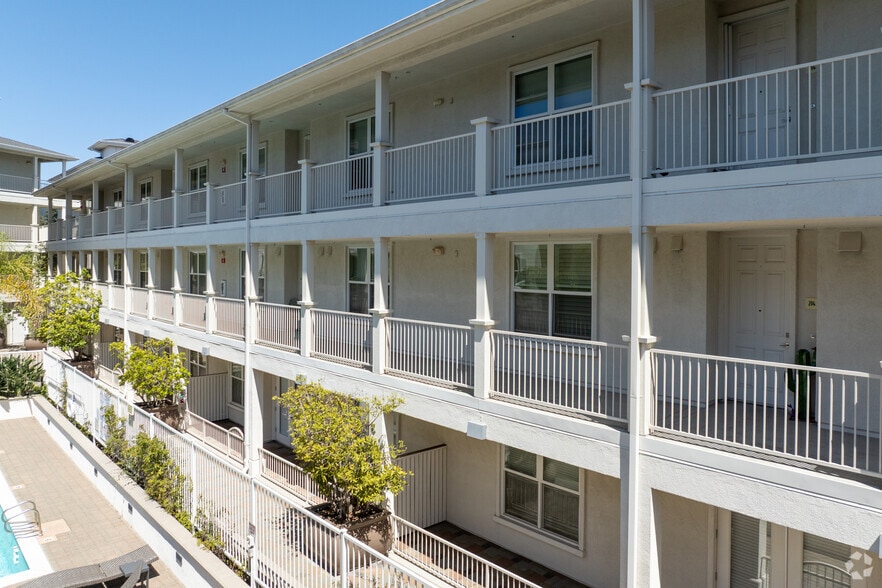 More Photos Of 2030 N Pacific Ave, Santa Cruz Apartments For Sale