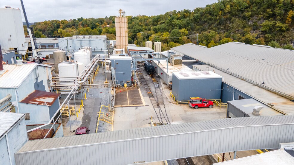 More Photos Of 540 E Broadway, Newport Manufacturing For Lease