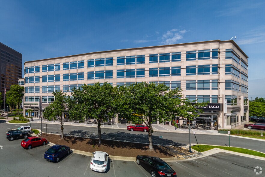 More Photos Of 5275 Leesburg Pike, Falls Church Office For Lease
