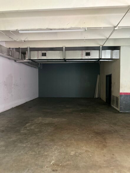 More Photos Of 5840-5846 Funston St, Hollywood Light Manufacturing For Lease