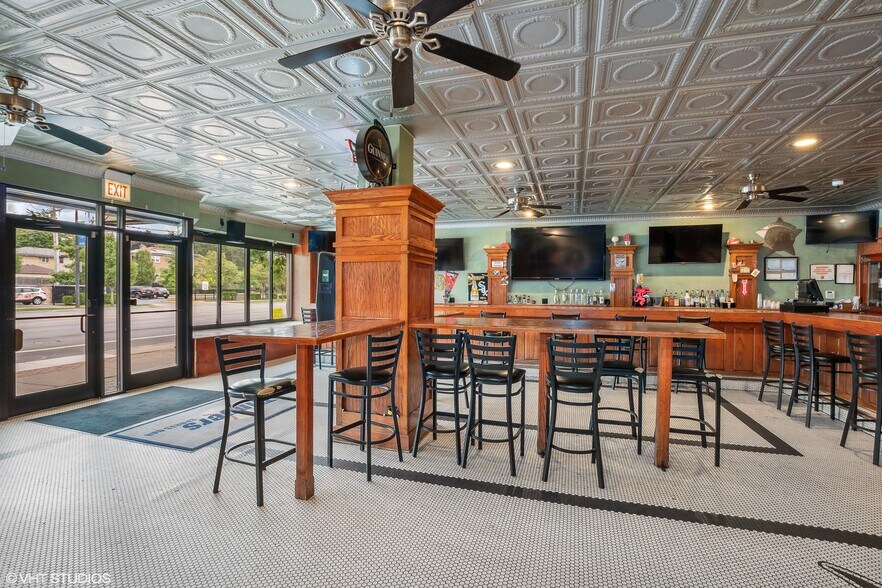 More Photos Of 10638 S Western Ave, Chicago Storefront For Sale