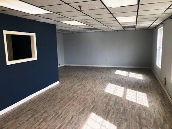 More Photos Of 14 Loon Hill Rd, Dracut General Retail For Sale