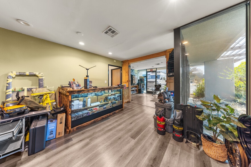 More Photos Of 23282 Peralta Dr, Laguna Hills Warehouse For Sale