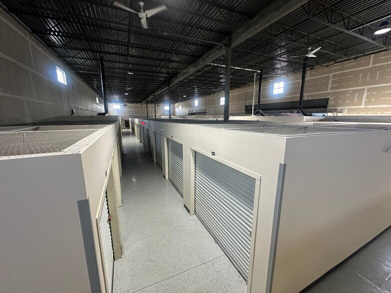 More Photos Of 2040 E St Francis Ave, Saint Francis Self Storage For Lease