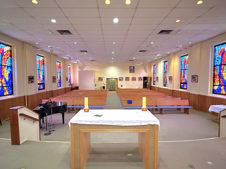 Primary Photo Of 1542 N Gilmor St, Baltimore Religious Facility For Sale