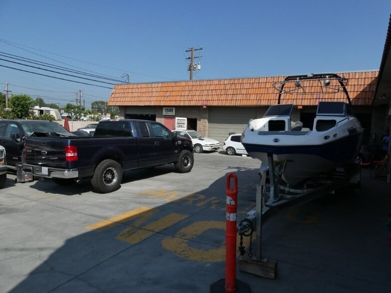 More Photos Of 1501 Celis St, San Fernando Auto Repair For Sale