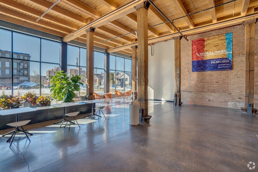 More Photos Of 924 W 19th Pl, Chicago Loft Creative Space For Lease