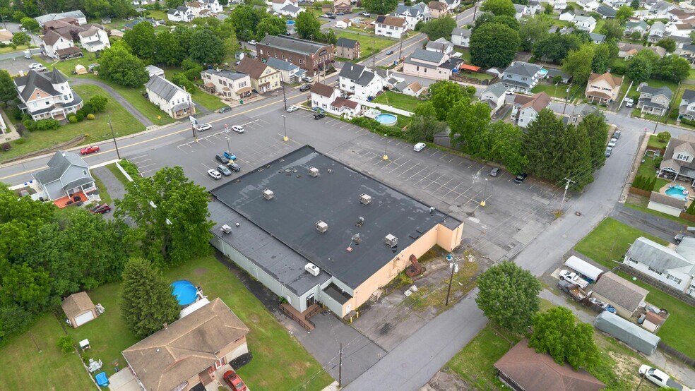 More Photos Of 629 S Main St, Old Forge Freestanding For Lease