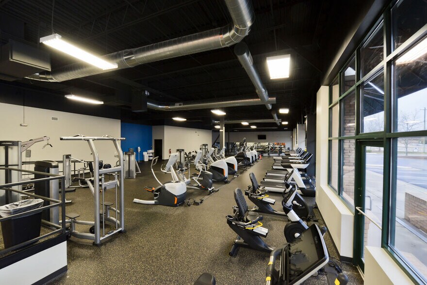 More Photos Of 8045 Arco Corporate Dr, Raleigh Office For Lease